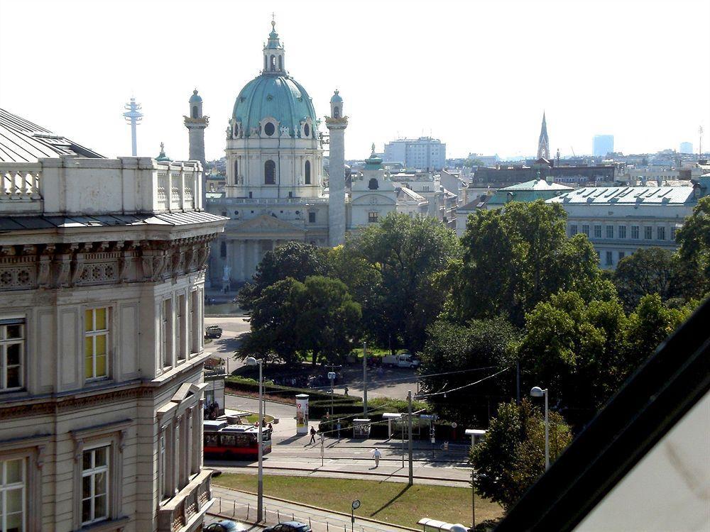 Living Hotel An Der Oper Viena Exterior foto