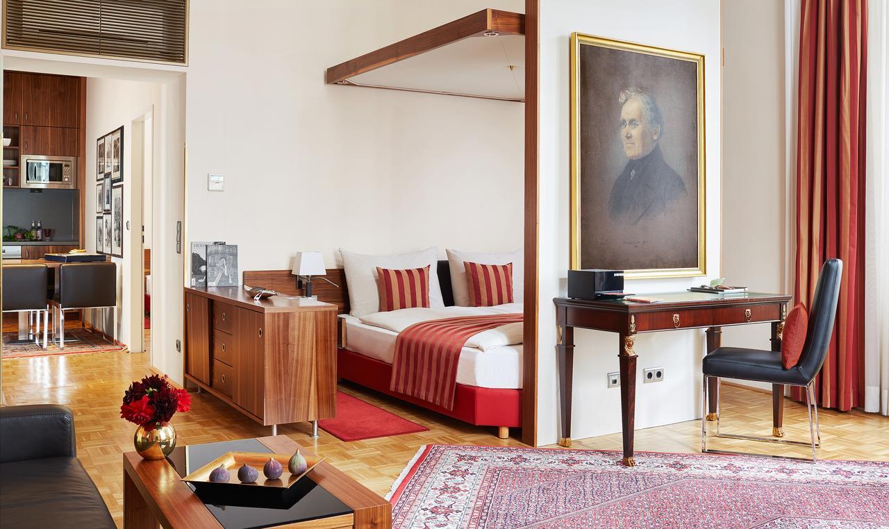 Living Hotel An Der Oper Viena Exterior foto